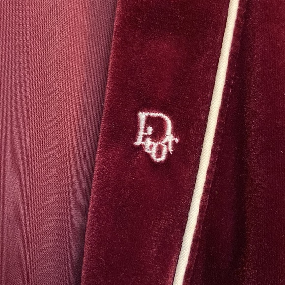 Christian Dior Vintage Velvet Tie Robe Burgundy - Picture 2 of 6